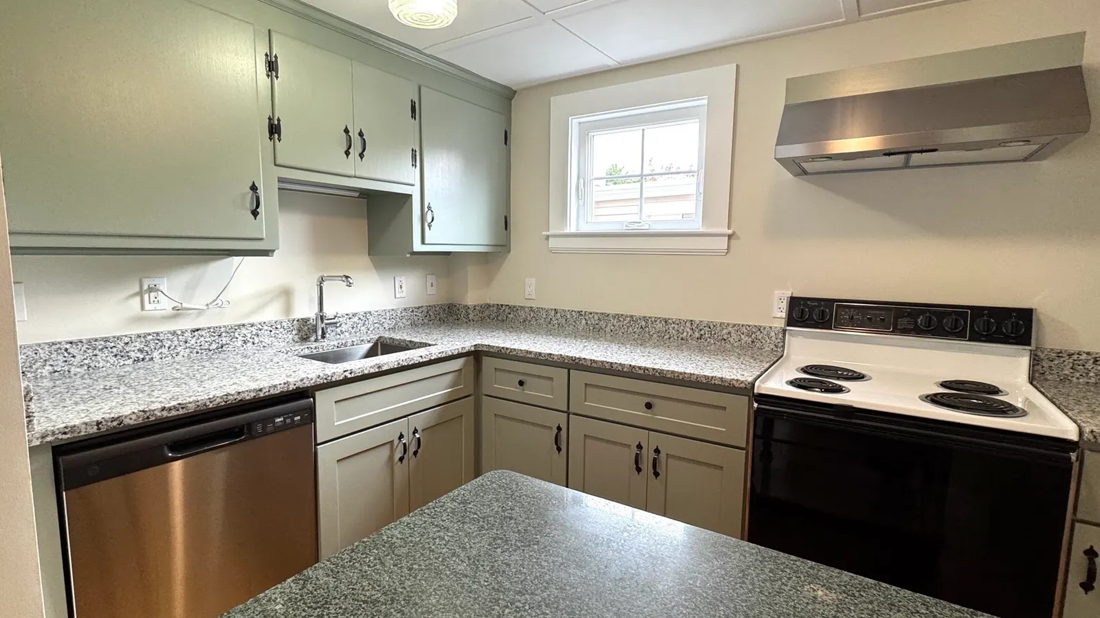 236 Washington St #3, Marblehead
