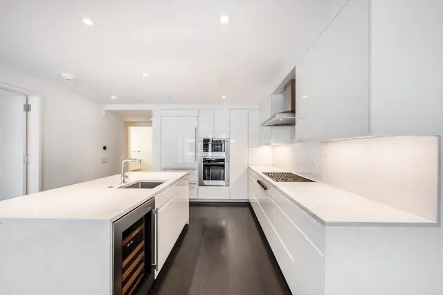 150 Seaport Blvd #12A