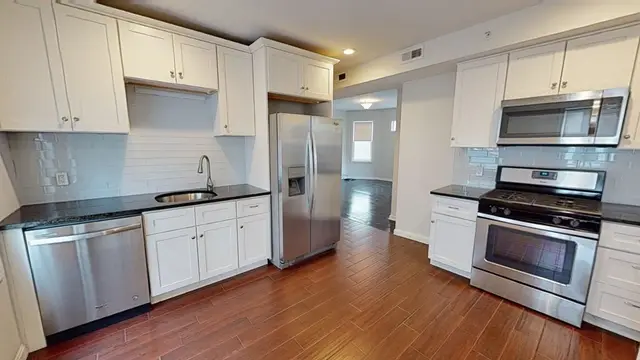 15 Bayside Street #2
