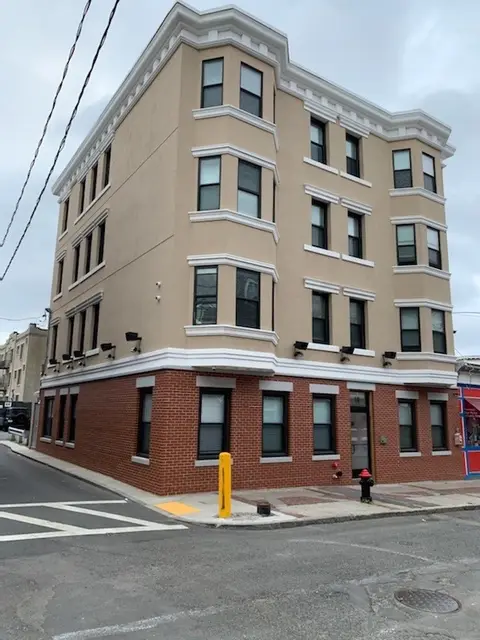 16 Fifth Street #13