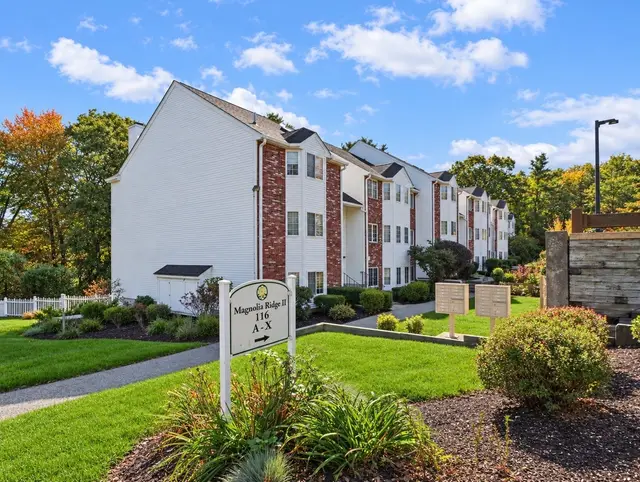 116 Tall Oaks Drive #M