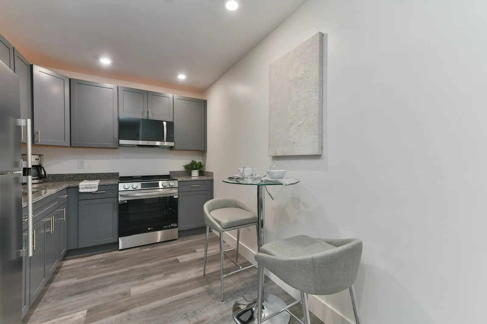 585 Essex St #320, Lynn