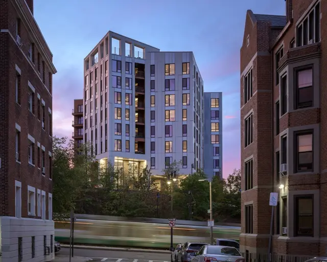 1515 Commonwealth Ave #814