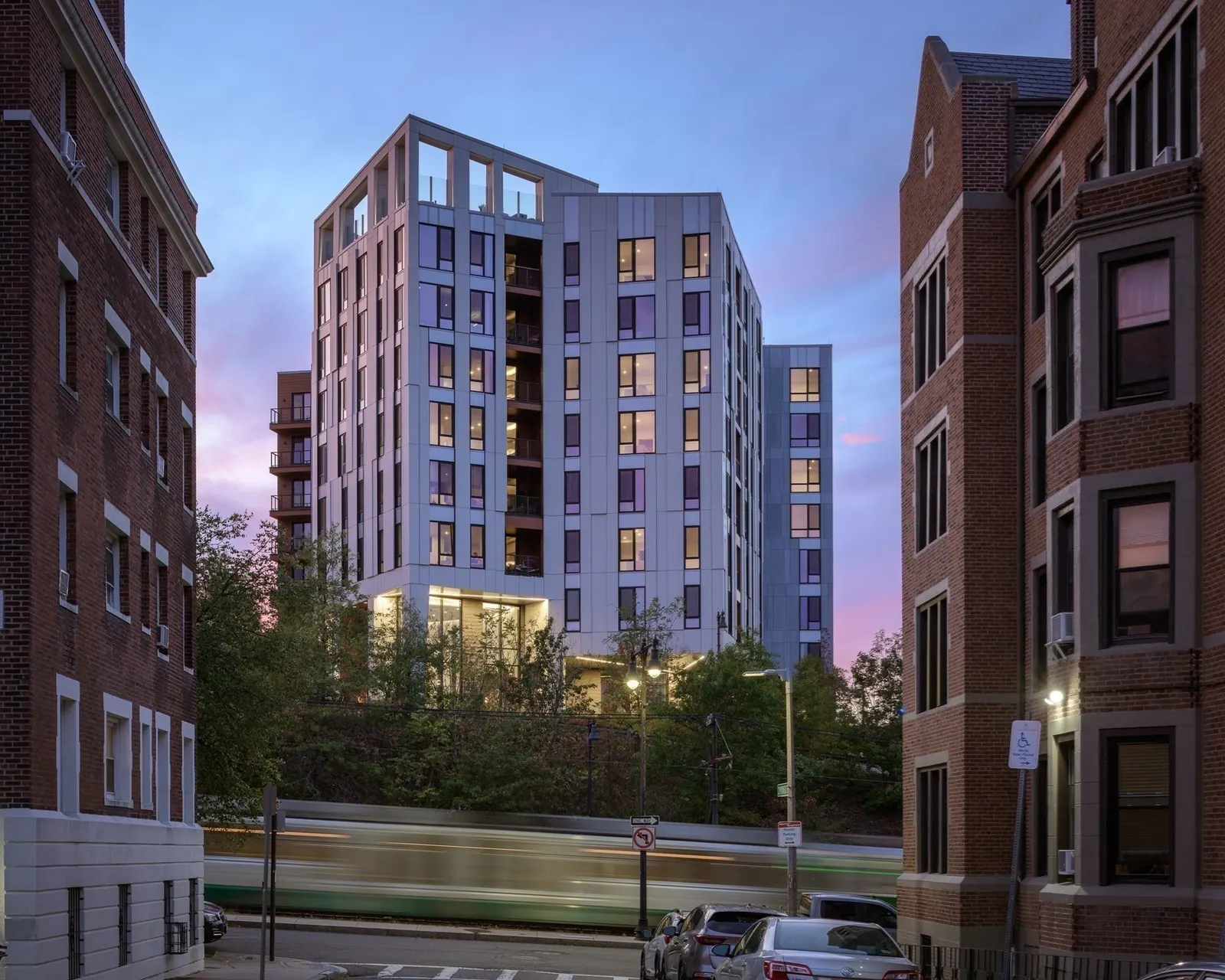 1515 Commonwealth Ave #814, Boston