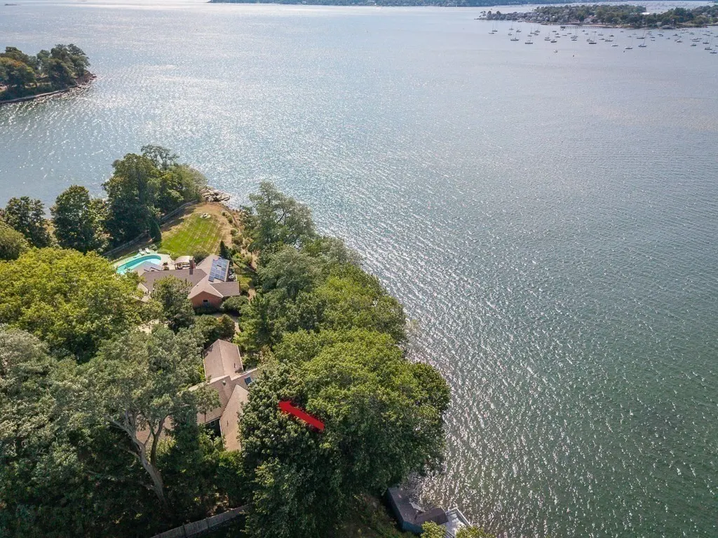 9 Elm Top, Beverly