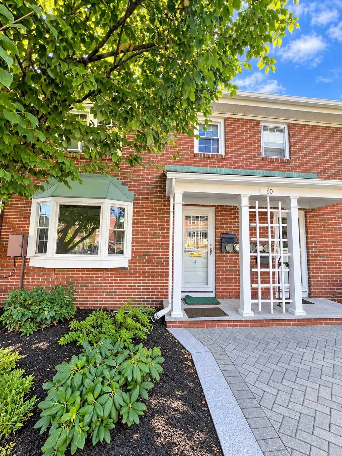60 Lake Street #J, Winchester