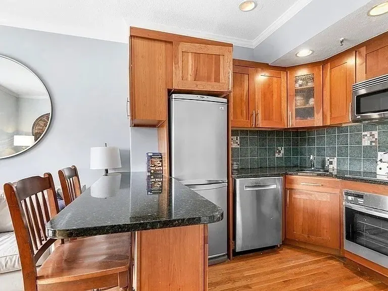 511 Beacon #R, Boston