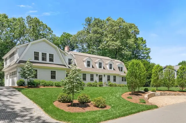 39 Fairbanks Ave
