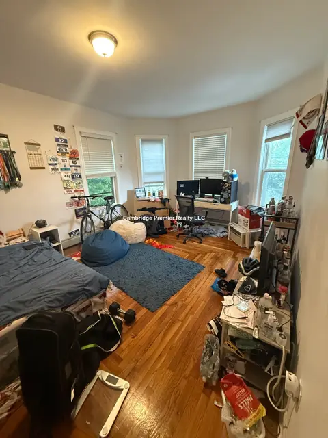 86 Norfolk St #2
