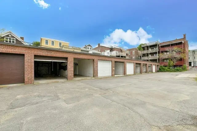 404R K St (Spot 4)