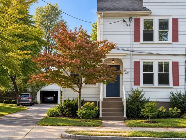 429-431 Parker St #431
