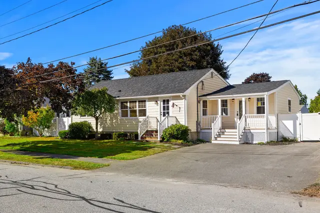 36 Macarthur Blvd