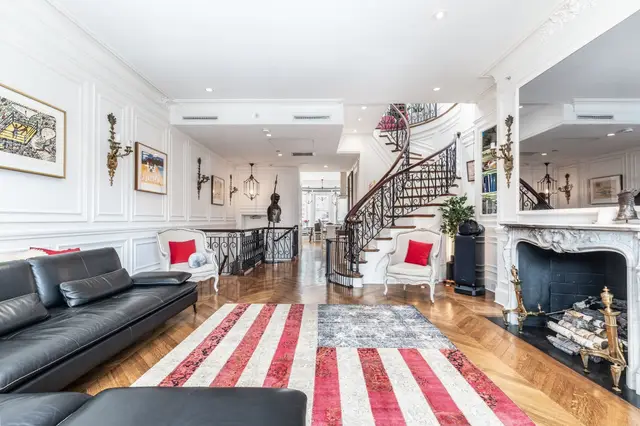 230 Commonwealth Ave