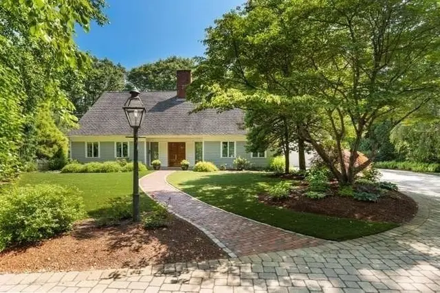 125 Bristers Hill
