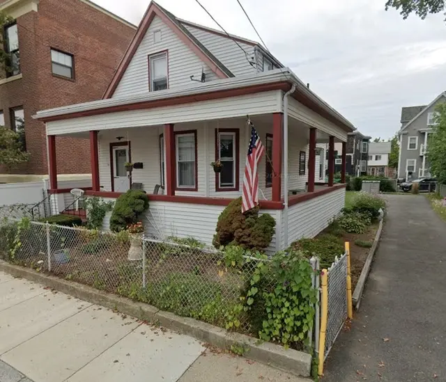 14 Irwin St