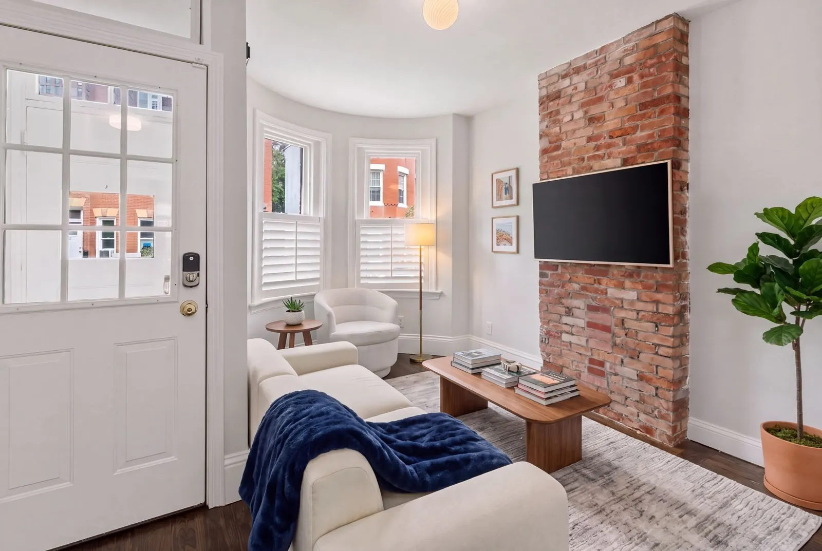 14 Warwick St, Boston