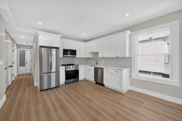 533 Washington Street #1D