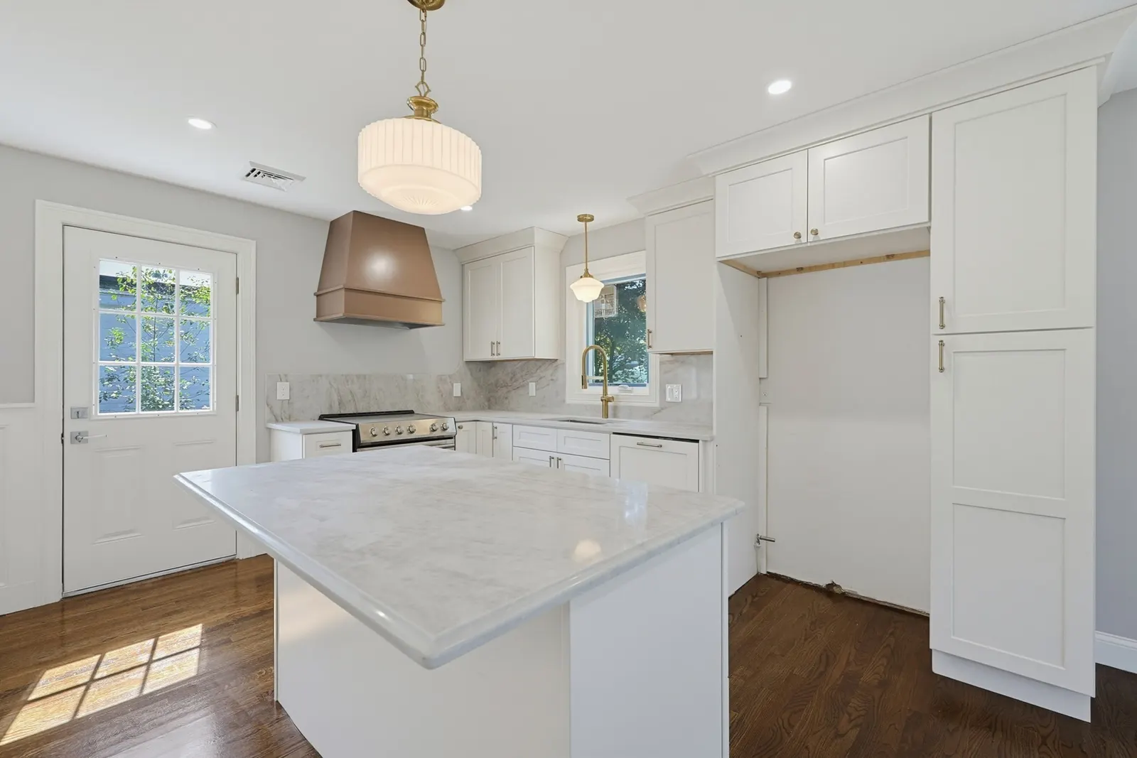 7 Hamilton St, Framingham