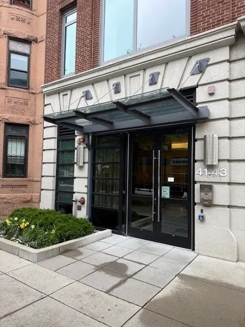 43 Westland Ave #408