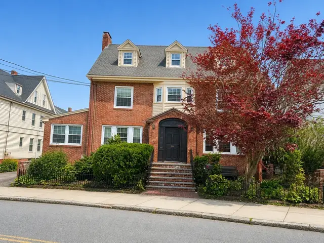 18 Pierce St