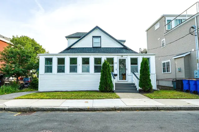 33 Bay View Ave