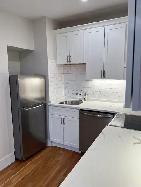 13 Anderson Street #1