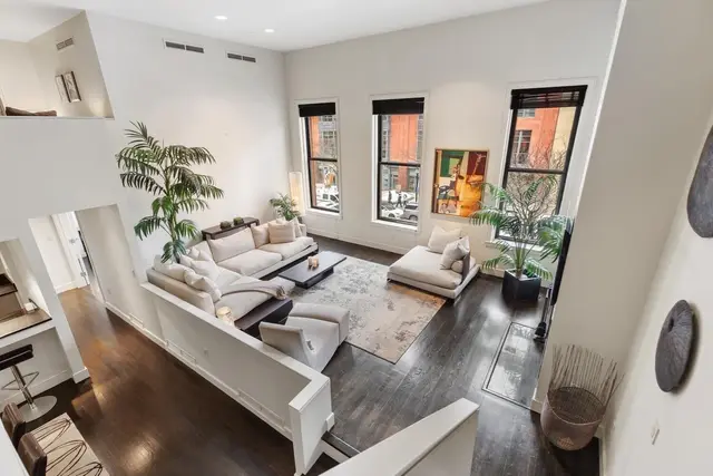 201 Newbury St #202