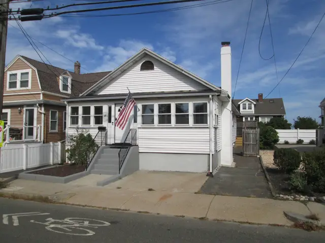 84 Tafts Ave.