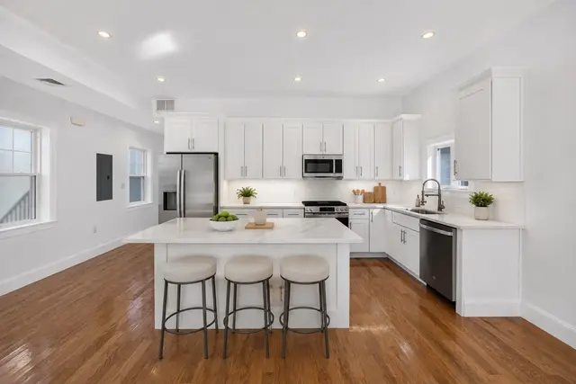 59 Larkin St #1