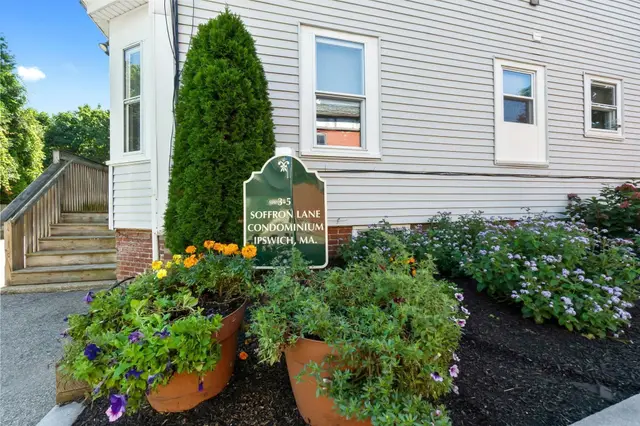 3 Soffron Ln #1