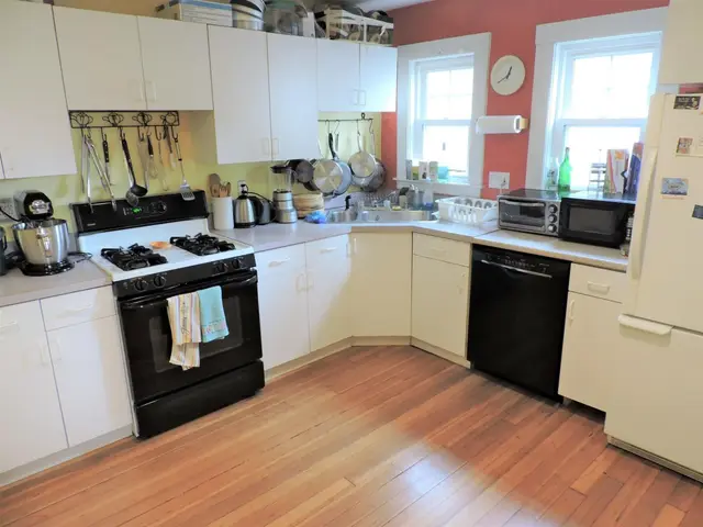 86 Henry St ##1