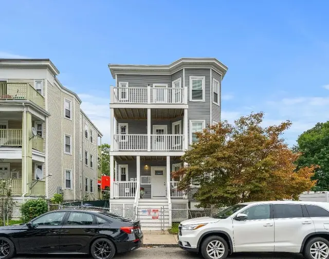 24 Vassar St