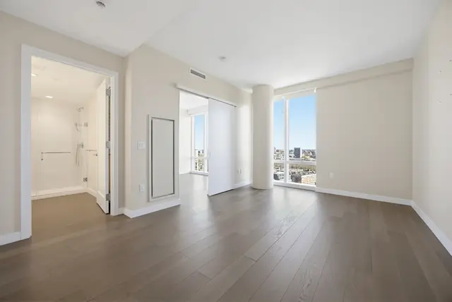 188 Brookline Ave #19D