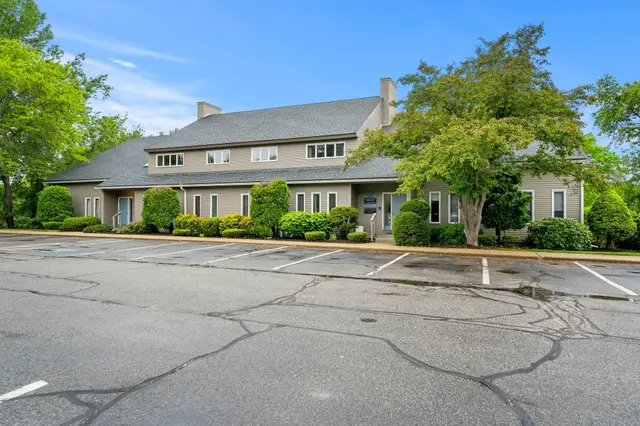 323 Boston Post Rd #3C & 3D