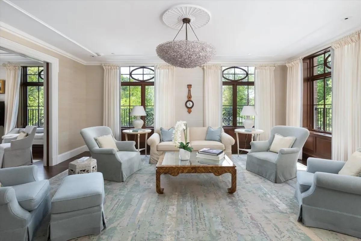 250 Boylston St #2, Boston