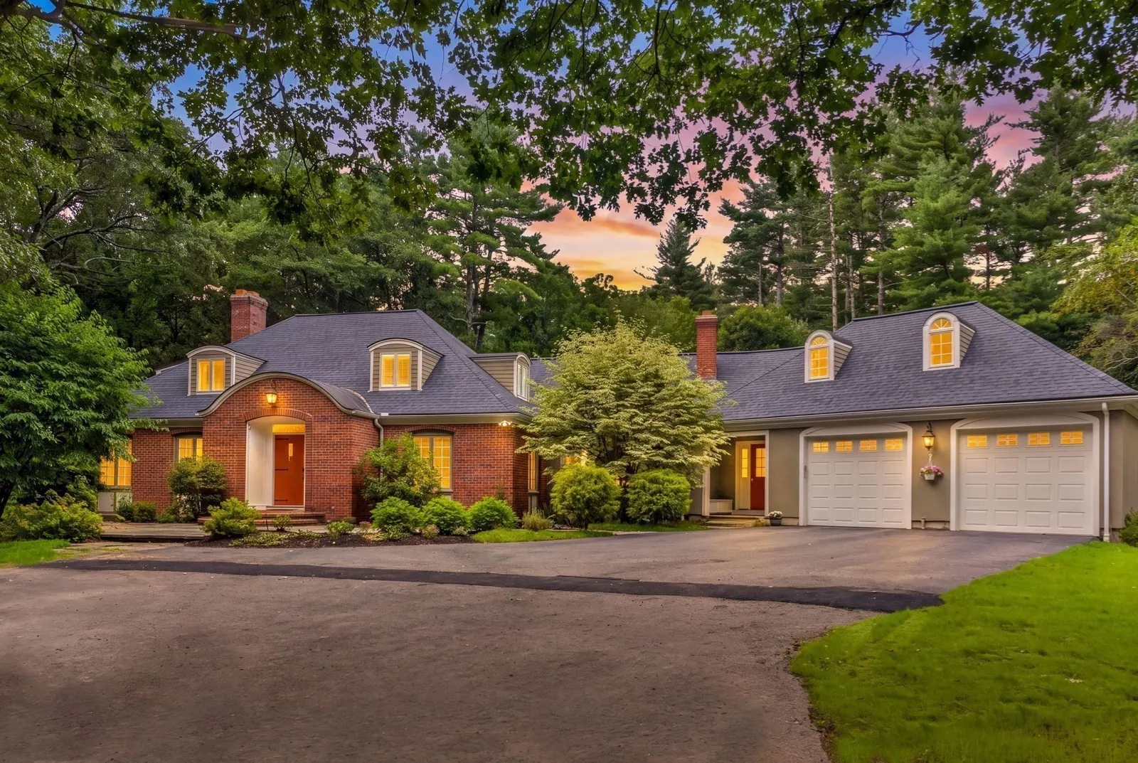 8 Buttercup Ln, Dover