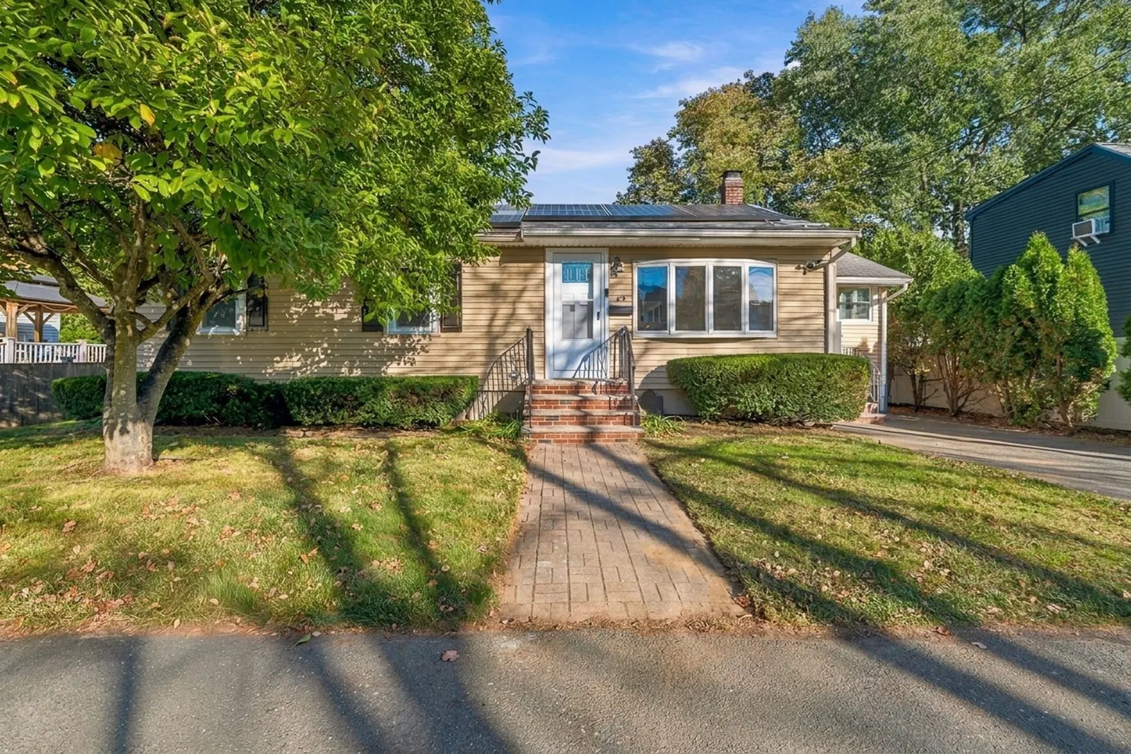 29 Windsor Rd, Beverly