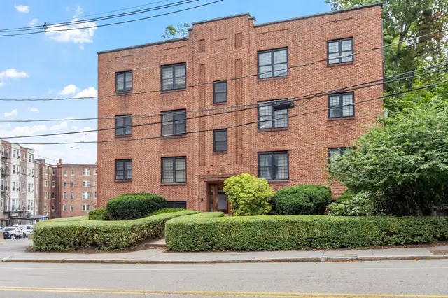 159 St Paul Street #1