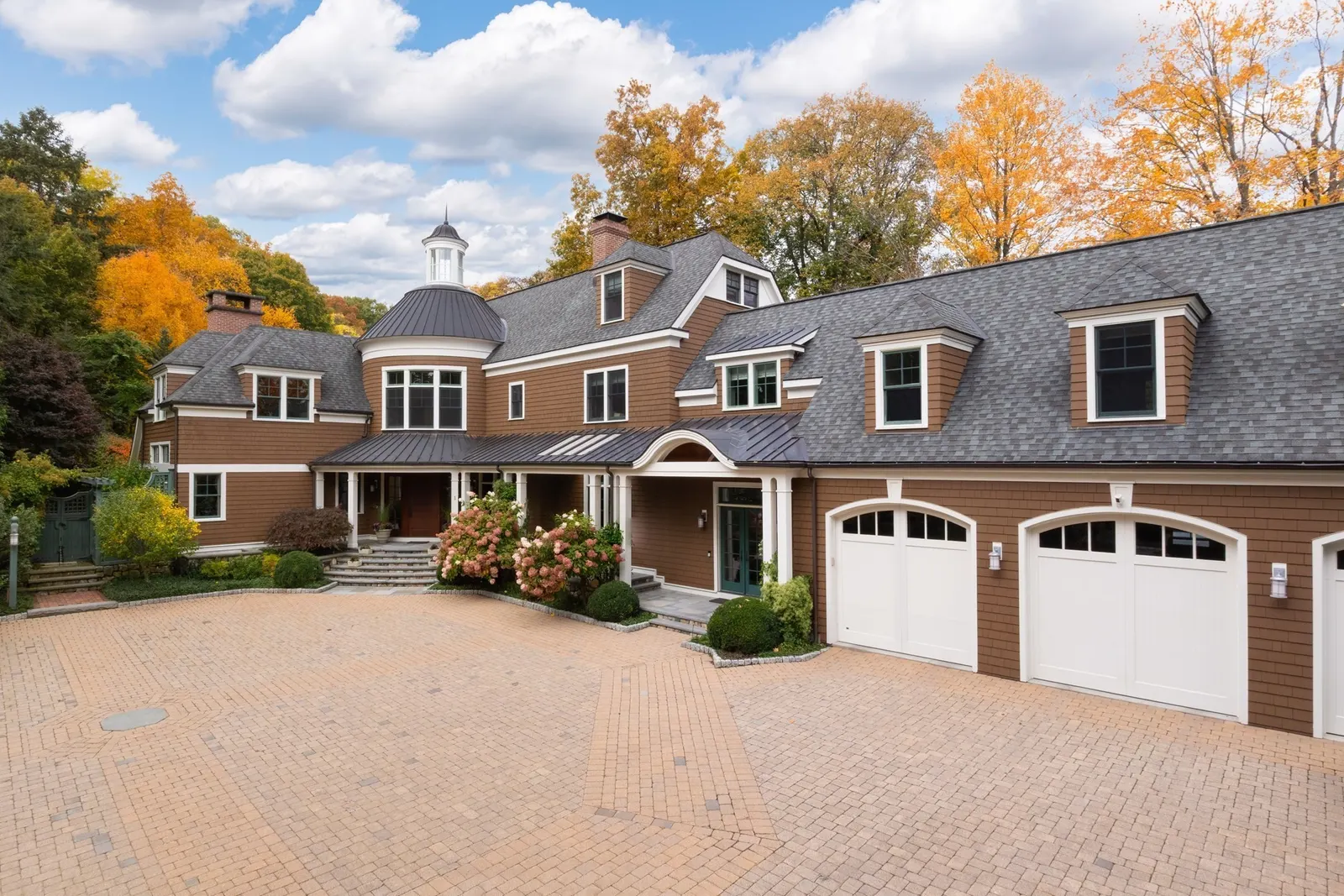 1 Chestnut Place, Brookline