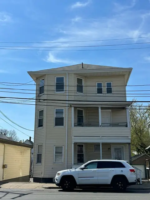 539 Washington St #2