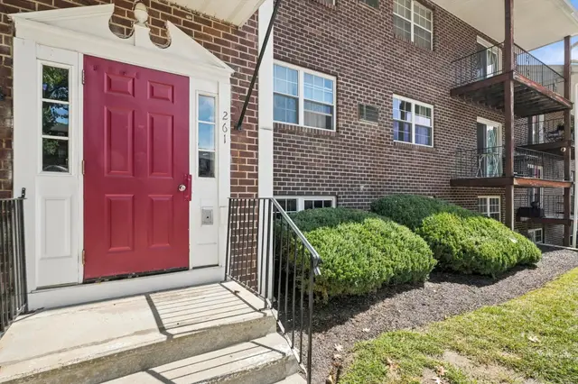 261 Boston Post Rd East #4