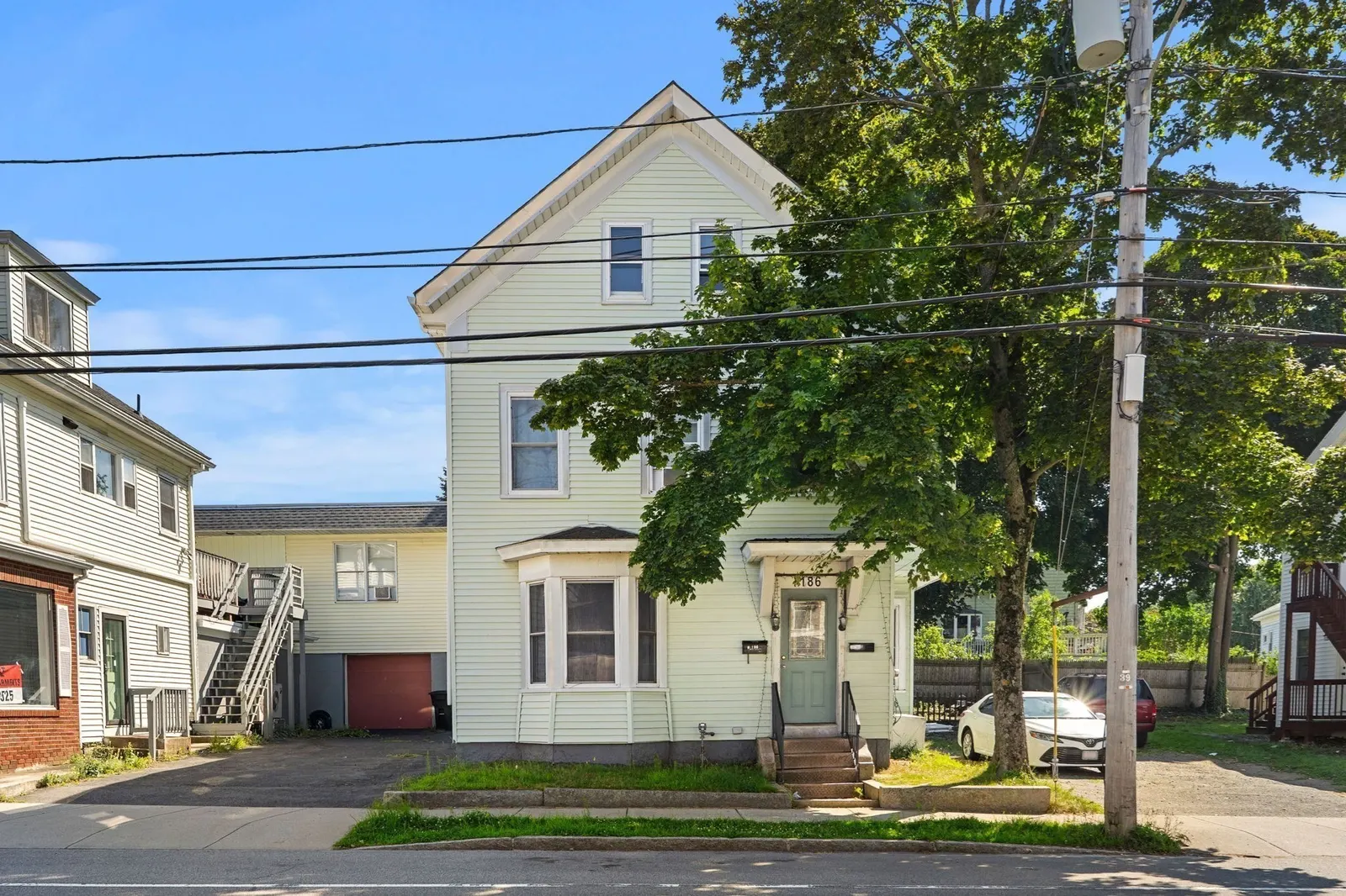 186 Washington Street, Gloucester