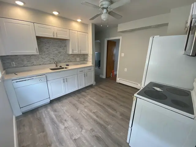6-8 Rice Ave #2