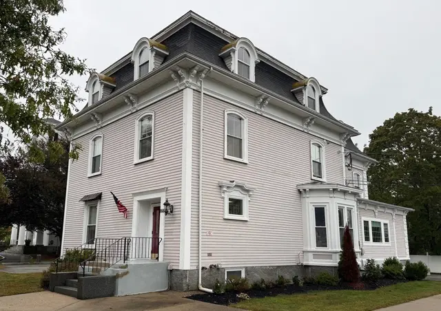 166 Village St #202