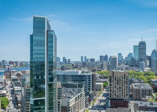 188 Brookline Ave #27D