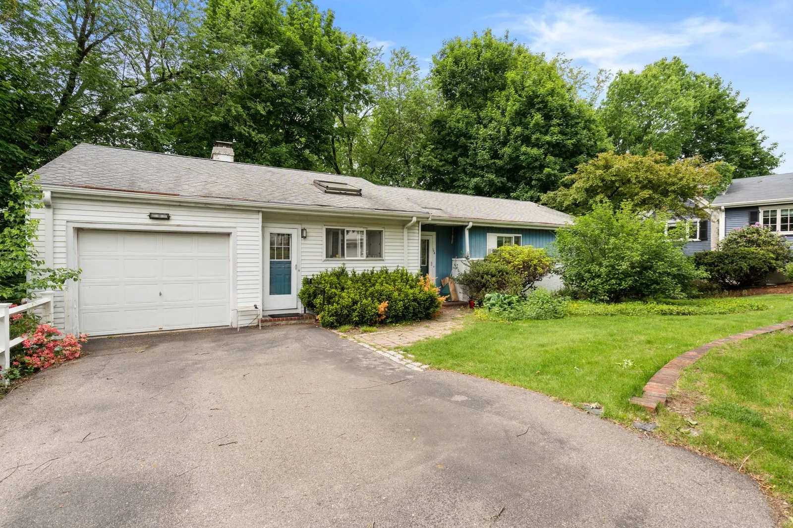 104 Oldham Rd, Newton