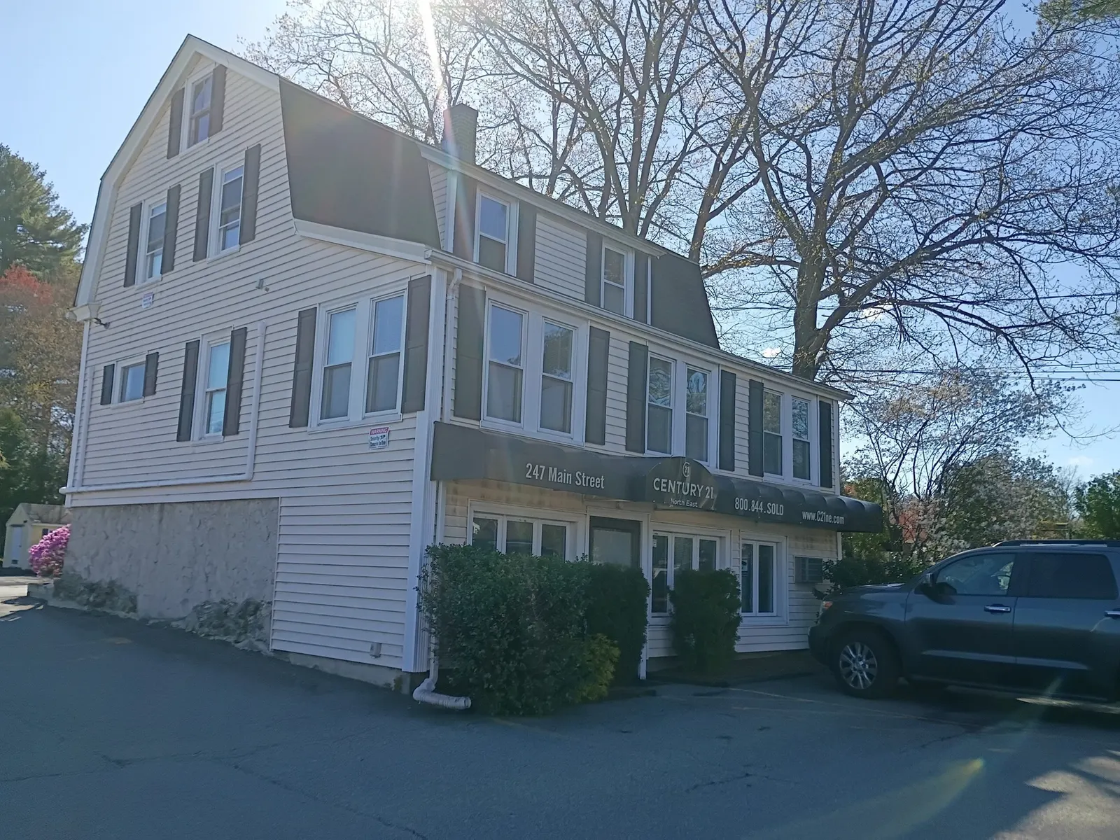 247 Main, North Reading
