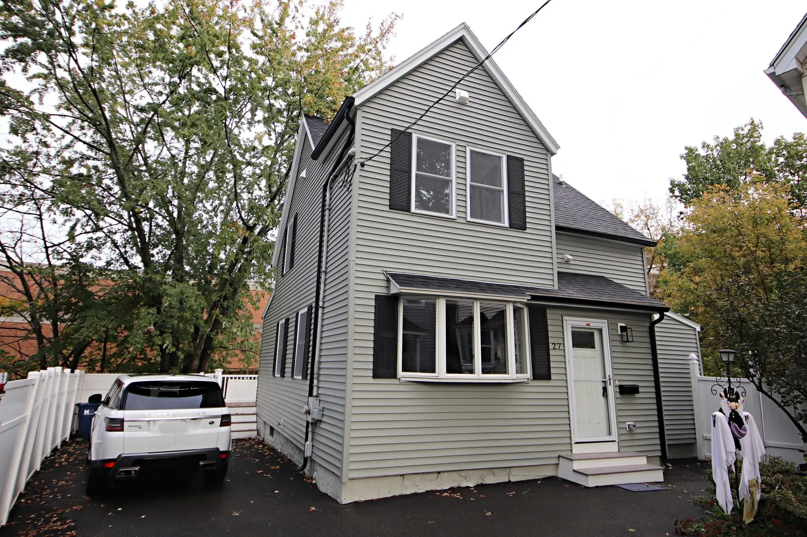 27 Holbrook Court #1, Melrose