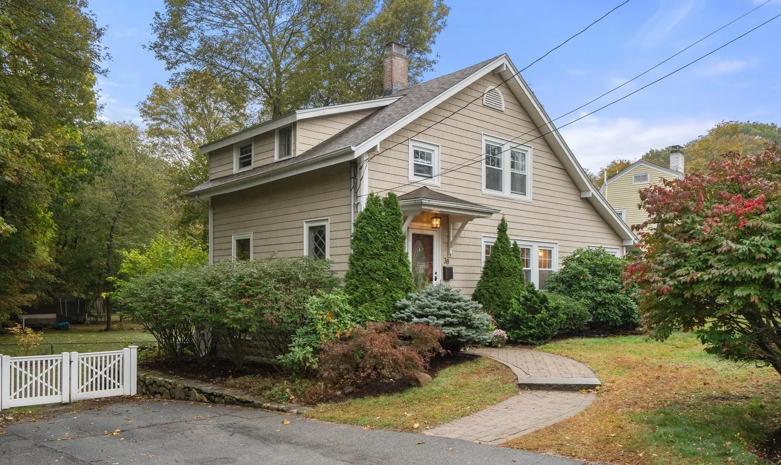 38 Lindenwood, Stoneham