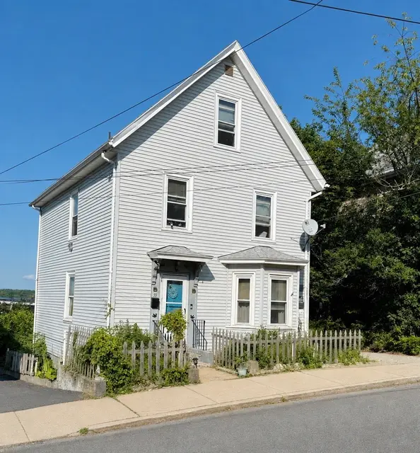 35 Ridgeway St